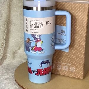 Stanley Quencher H2.0 Tumbler with Cartoon Design